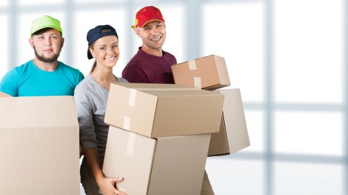 Furniture protection and loading for apartment removals in Fulham
