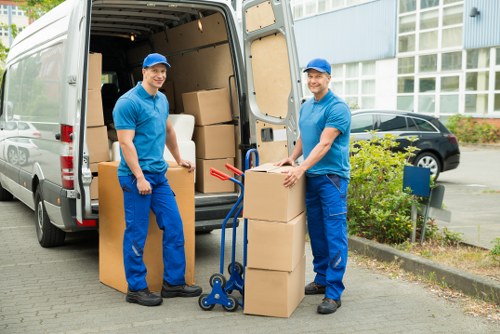 Choosing the right removal truck size in Fulham